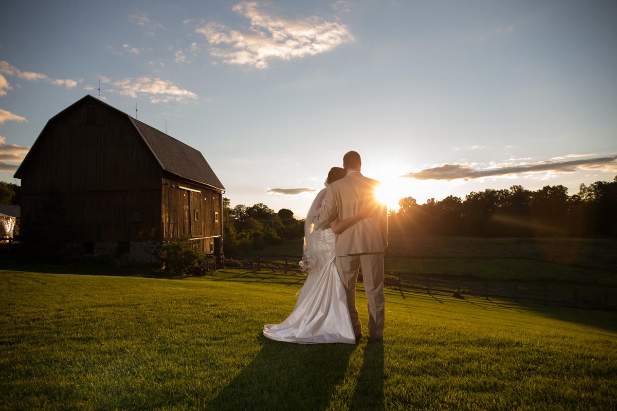 barn wedding 78793882